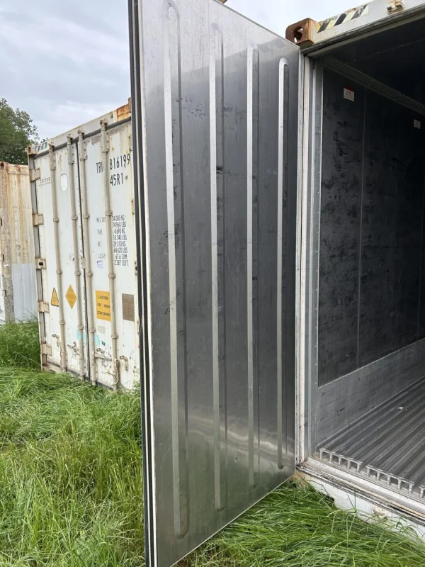 s-l1600-14-1 2009 40Ft High Cube Refrigerated Storage Container – CCR18757
